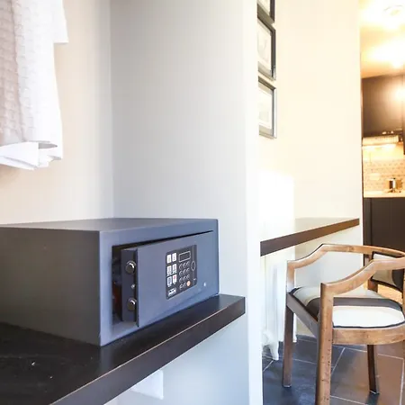 App Condotti Luxury Apartment In Rome-3